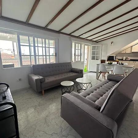 Atico En El Centro De Appartamento *